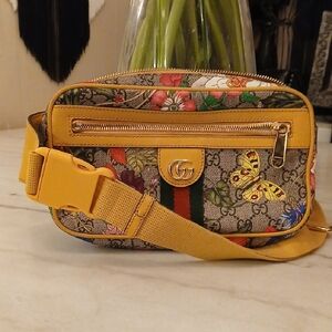 Gucci GG Supreme Floral Crossbody Bag - Yellow and Multicolor